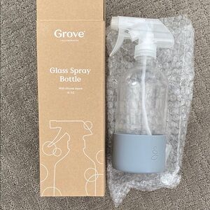Grove Glass Spray Bottle with Silicone Sleeve